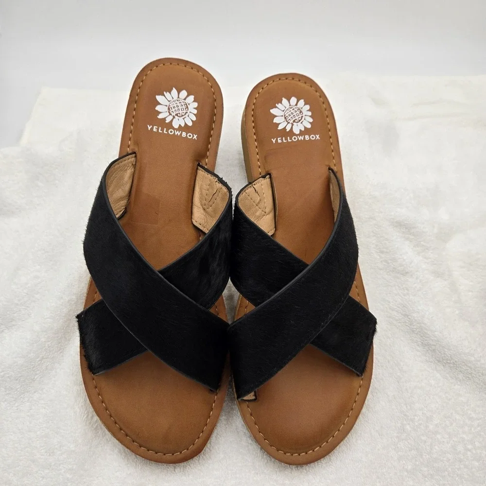 Yellow Box Womens Size 11 Criss Cross Black Cowhide Fur Flat Slip On Sandals - Picture 9 of 12